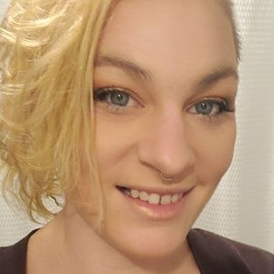 Meet your Posher, Valerie